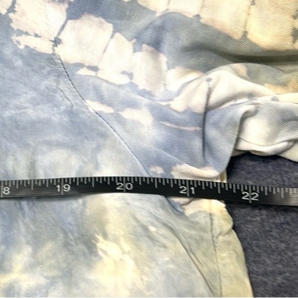 Whisper & Glow, Made in USA, Softly Tie-Dyed Lightweight, Tunic Top,Size Large - Picture 8 of 9